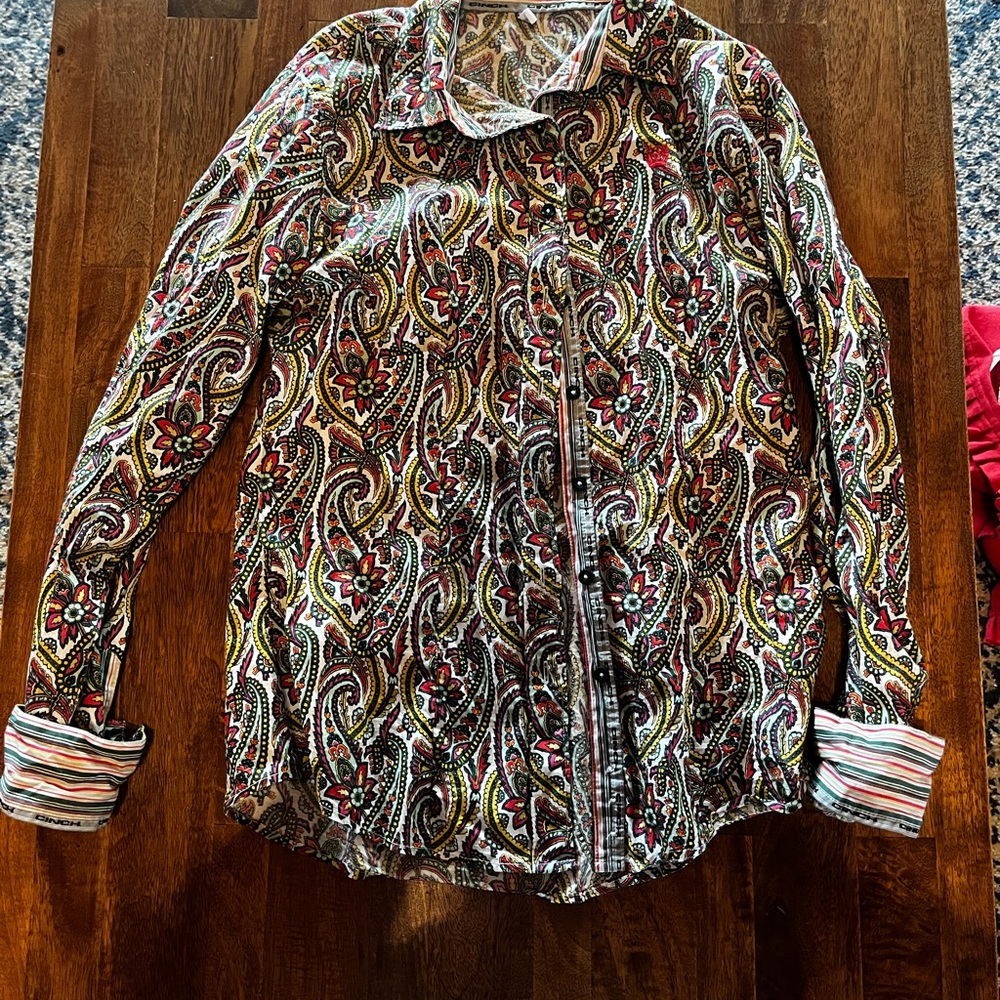 Women’s Cinch button down